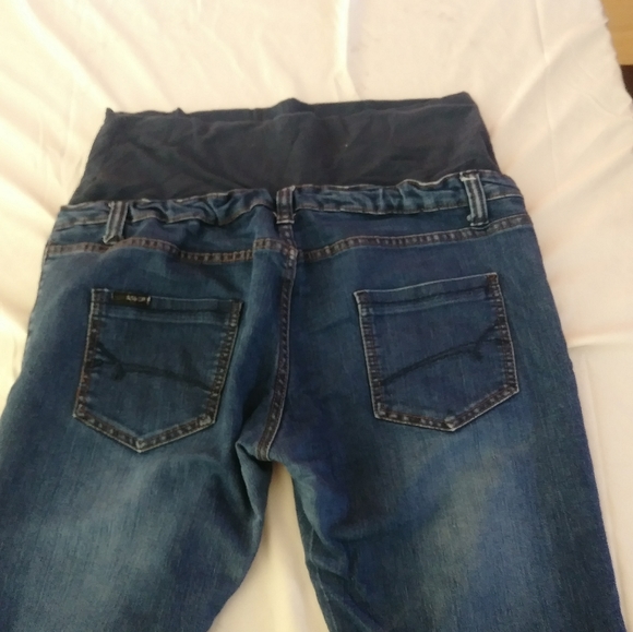 Maternity jeans - Picture 3 of 3